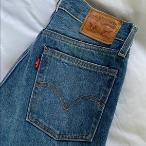 Levi wedgie fit jean